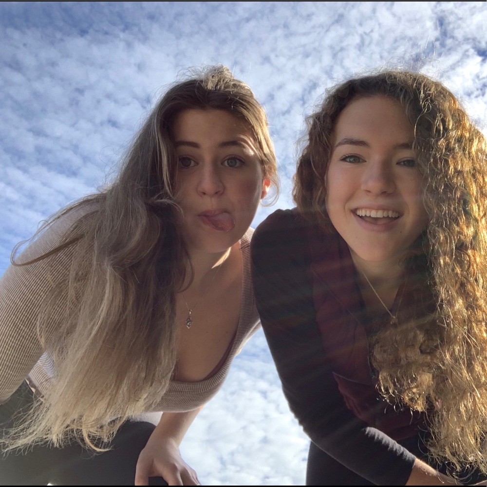 Meet your Poshers, Ella and Isabel